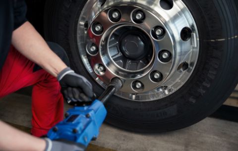2610 kennisartikel truckbanden vervangen 1