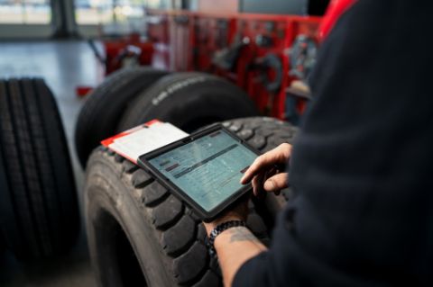 2610 kennisartikel truckbanden vervangen 2