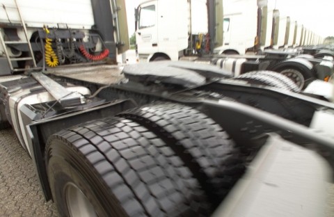 Des difficultés pour choisir vos pneus pour poids lourds ?