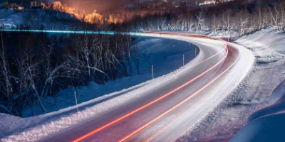 À quoi devez-vous faire attention lorsque vous conduisez avec des pneus d'hiver sur votre camion?