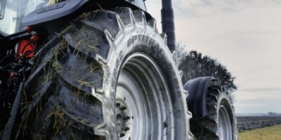 Montage des pneus pour machines agricoles